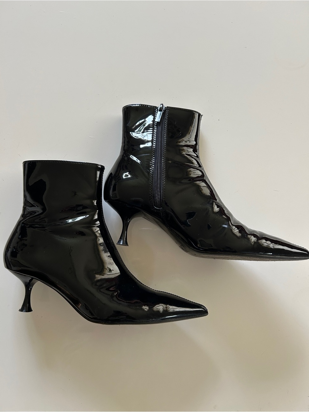 Black Patent Pointed Toe Kitten Heel Ankle Boots - Picture 2 of 6